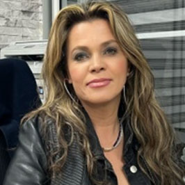 Filiz Kızılaslan - Pazarlama ve Satış Görevlisi filiz@4amedical.com +90 536 034 35 70 